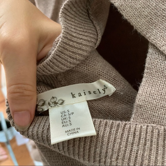 Strappy V Neck Sweater Dress - Picture 4 of 4